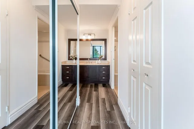 Additional image 43 of 65 Skymark Dr Unit 201