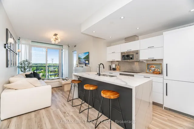 88 Park Lawn Rd Unit 1612