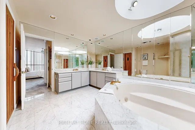 Additional image 22 of 85 Skymark Dr Unit PH1