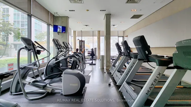 Additional image 28 of 33 Lombard St Unit 1603