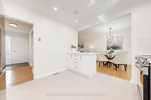 Additional image 38 of 45 Caronport Cres