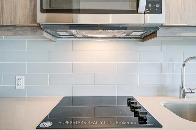 Additional image 17 of 32 Forest Manor Rd Unit 2104