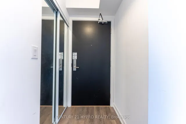 Additional image 8 of 159 Wellesley St Unit 2501