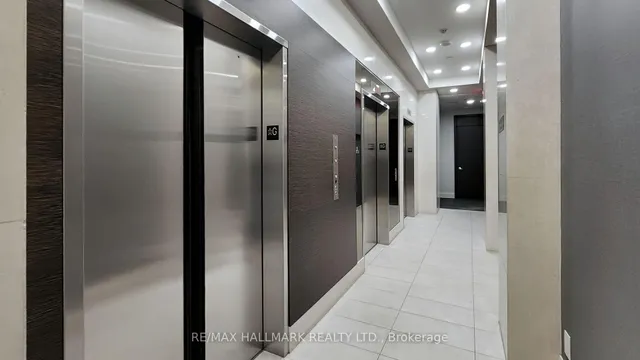 Additional image 8 of 60 Annie Craig Dr Unit 1008