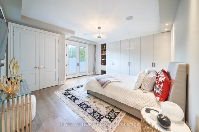 Additional image 19 of 1305 Royal York Rd