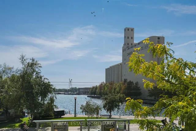 Additional image 28 of 550 Queens Quay Unit 201