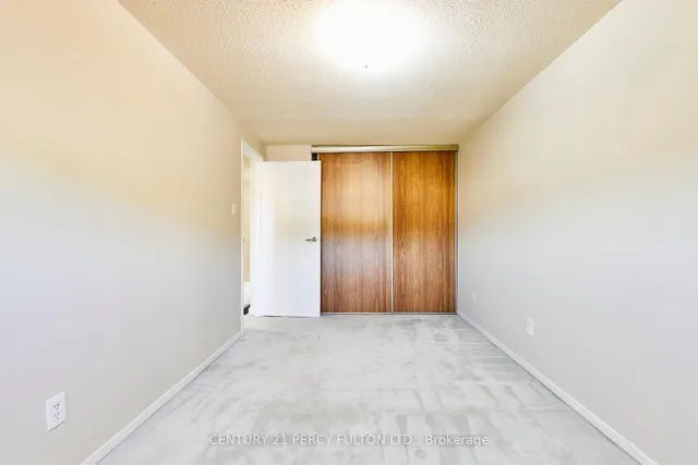 Additional image 33 of 48 Nabob Cres