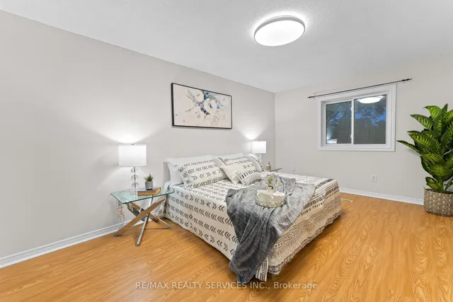 Additional image 18 of 26 Woolwich St