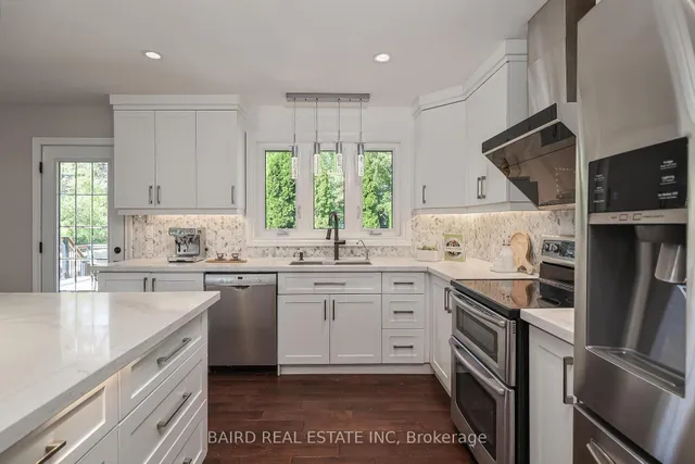 Additional image 31 of 38 Caronridge Cres