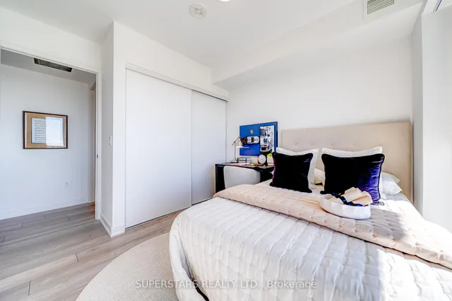 Additional image 12 of 8 Tippett Rd Unit 812