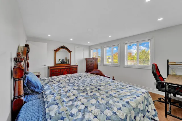 Additional image 27 of 105 Hupfield Tr