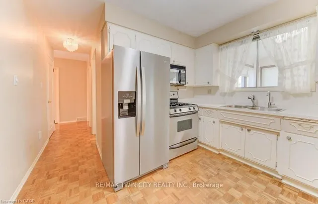 Additional image 26 of 12 Old York Cres