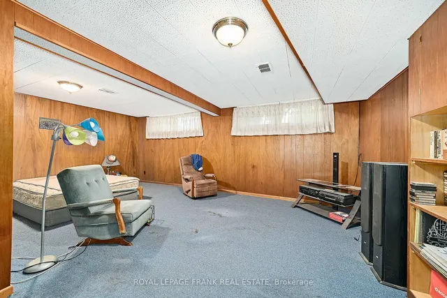 Additional image 21 of 28 Winnipeg Rd