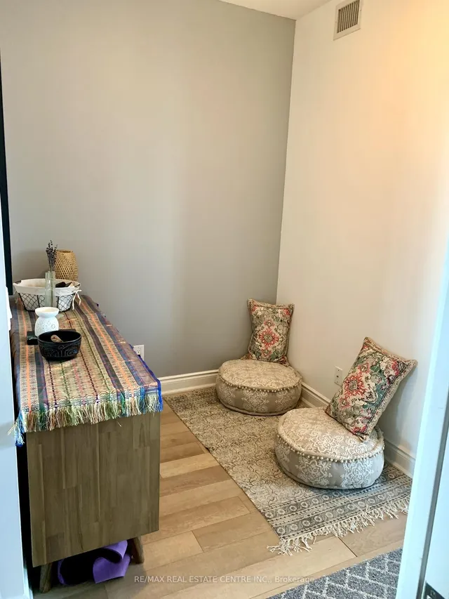 Additional image 4 of 80 Marine Parade Dr Unit 1906