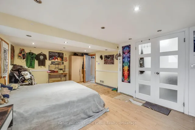 Additional image 32 of 497-499 Evans Ave