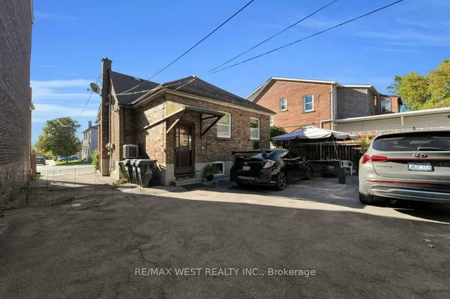 Additional image 34 of 225 Oakwood Ave