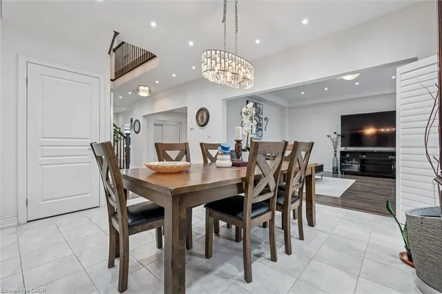 Additional image 9 of 77 Eaglecrest St