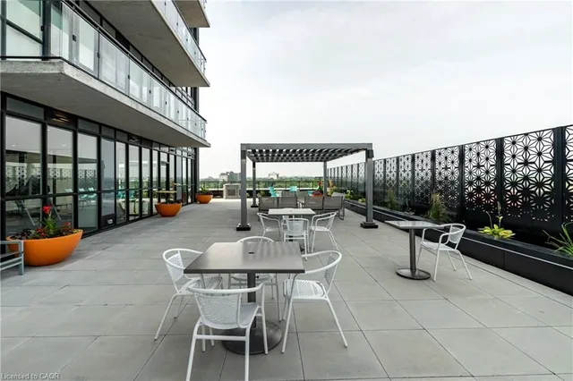 Additional image 30 of 60 Charles St Unit 705