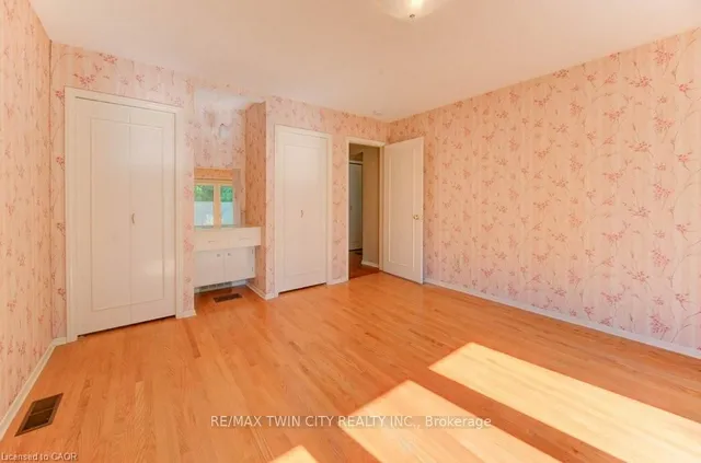 Additional image 16 of 12 Old York Cres