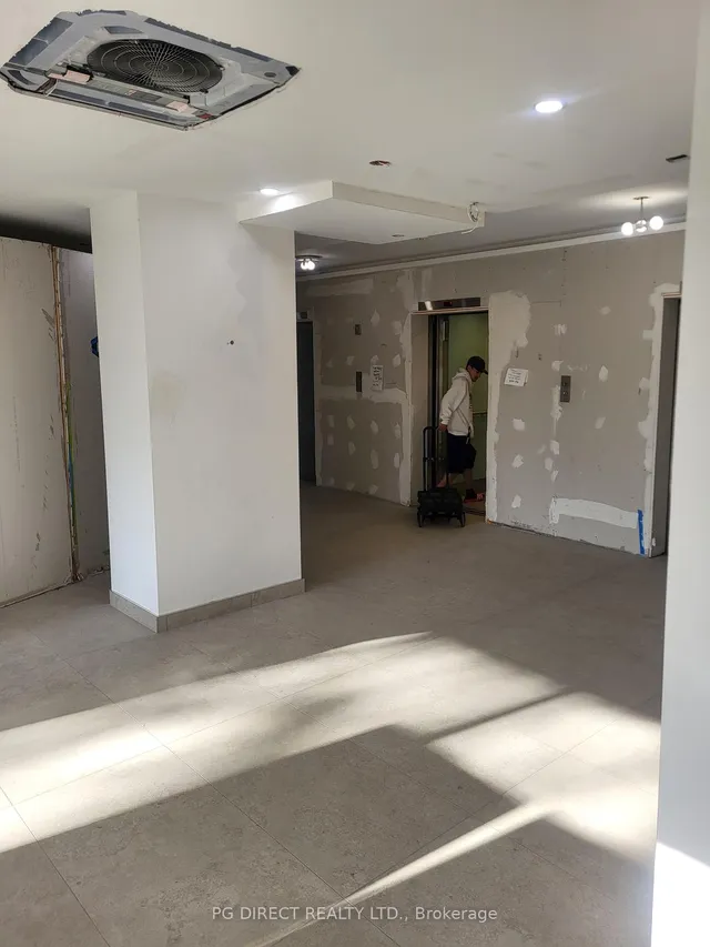 Additional image 3 of 511 The West Mall Unit 704