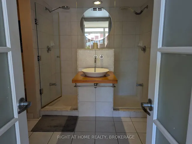 Additional image 16 of 550 Queens Quay W Quay Unit 608