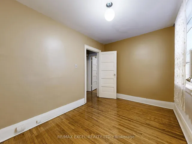 Additional image 18 of 449 Christie St