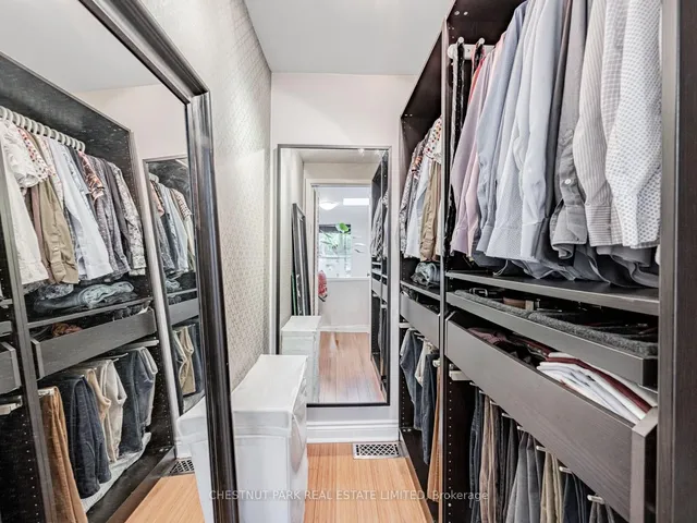 Additional image 19 of 280 Sherbourne St Unit 4