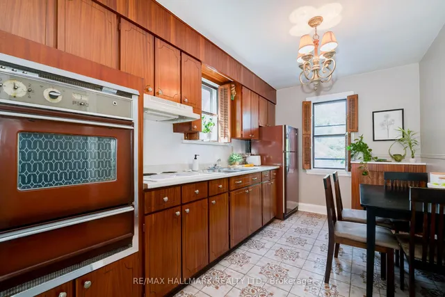 Additional image 13 of 220 Browning Ave