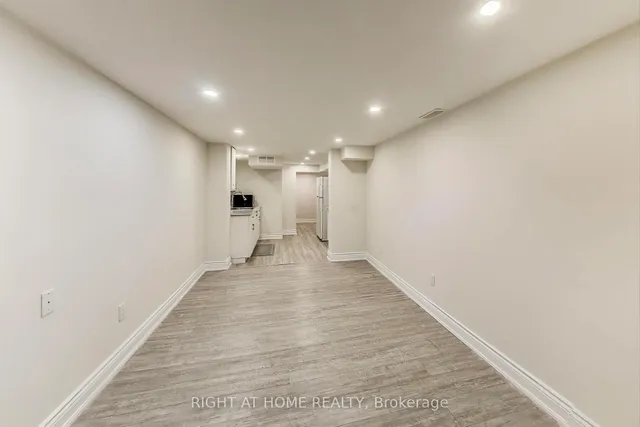 Additional image 22 of 270 Renforth Dr