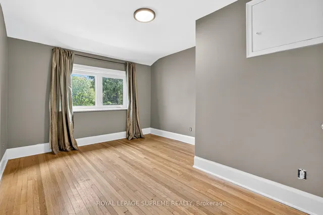 Additional image 35 of 10 King Street Cres