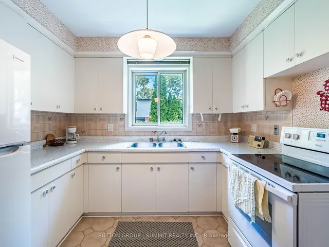 Additional image 11 of 7 Lochway Crt