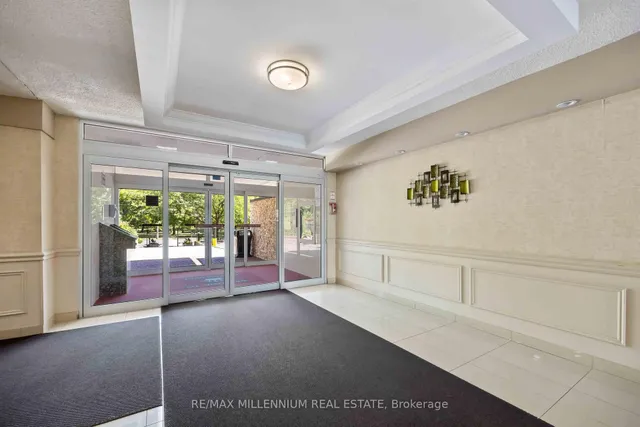 Additional image 7 of 362 The East Mall Unit 1907