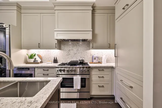 Additional image 19 of 2638A Bayview Ave