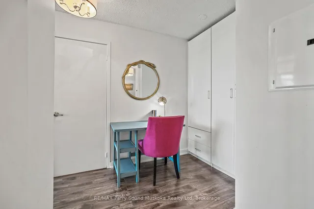 Additional image 10 of 11 Brunel Crt