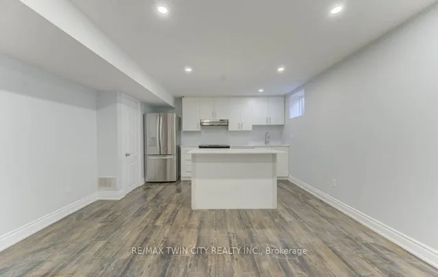 Additional image 34 of 231 Grovehill Cres