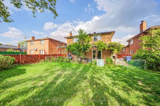 Additional image 35 of 2908 Victoria Park Ave