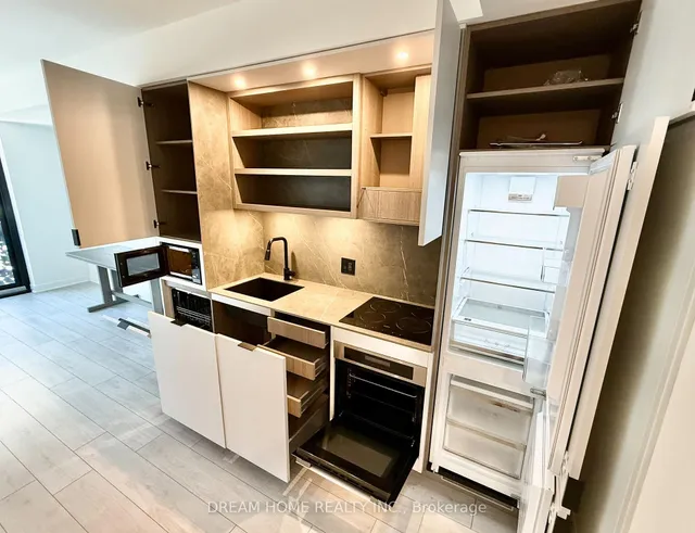 Additional image 30 of 55 Charles St Unit 1413