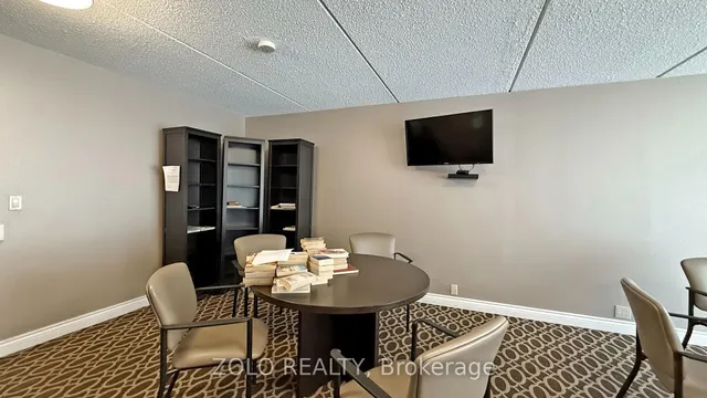 Additional image 34 of 2 Glamorgan Ave Unit 1015