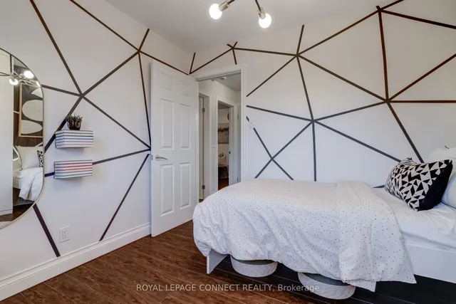 Additional image 32 of 28 Tivoli Crt