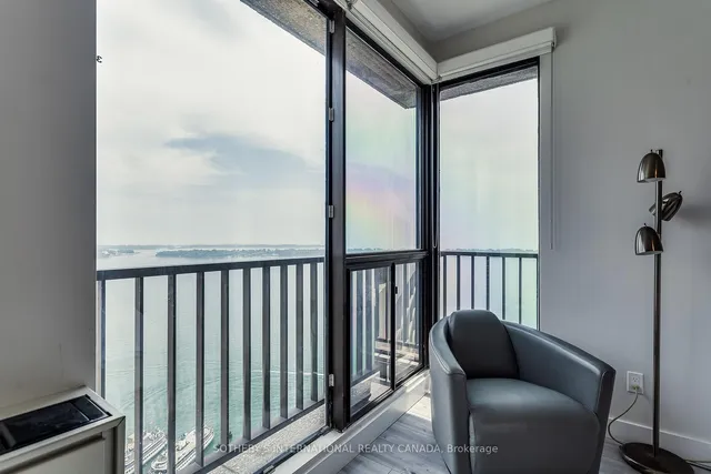 Additional image 24 of 33 Harbour Sq Unit 3408