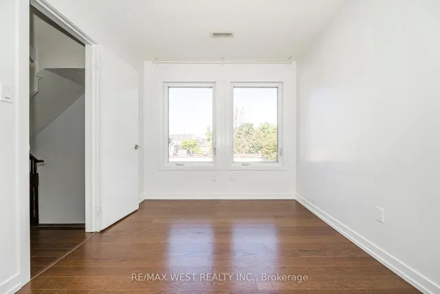 Additional image 23 of 2061 Weston Rd Unit 32