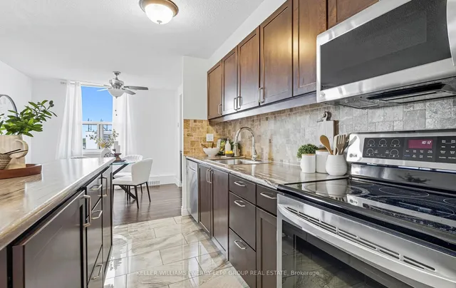 Additional image 15 of 90 Ling Rd Unit 1508