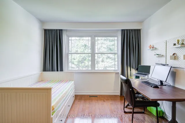 Additional image 35 of 122 Marilake Dr