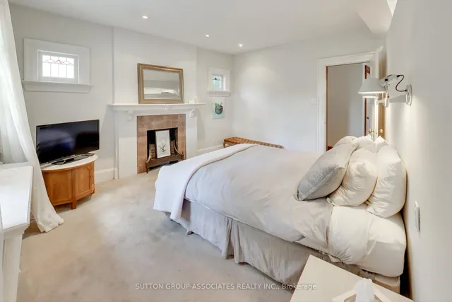 Additional image 22 of 14 Bracondale Hill Rd