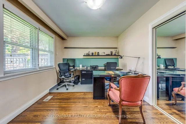 Additional image 14 of 19 Deanewood Cres