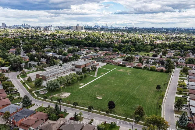 Additional image 50 of 49 Magellan Dr