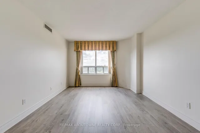 Additional image 9 of 5418 Yonge St Unit 1805