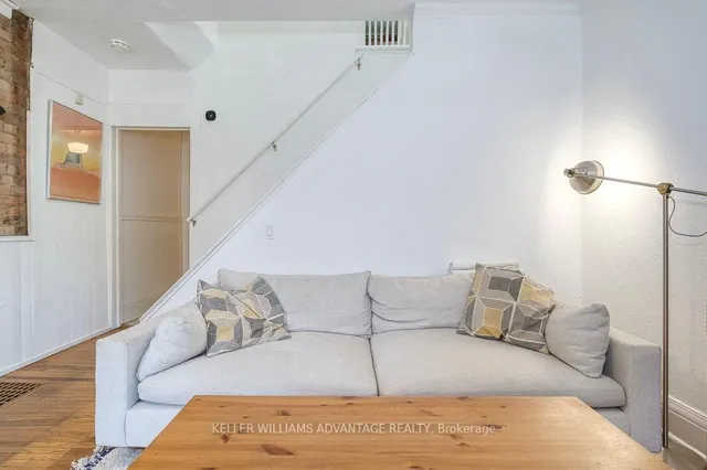 Additional image 7 of 32 Bartlett Ave