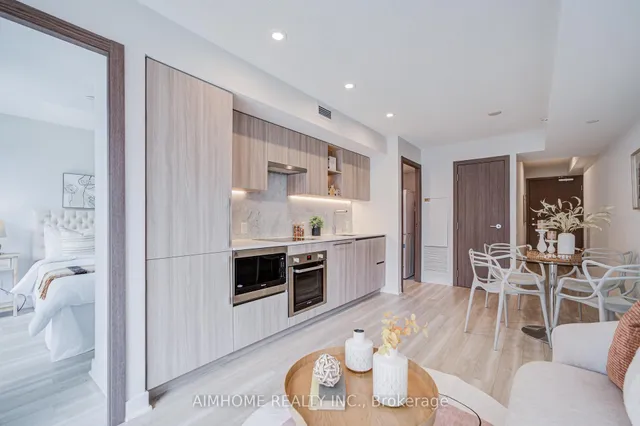 Additional image 21 of 19 Bathurst St Unit 1102