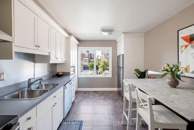 Additional image 12 of 42 West Oak Cres